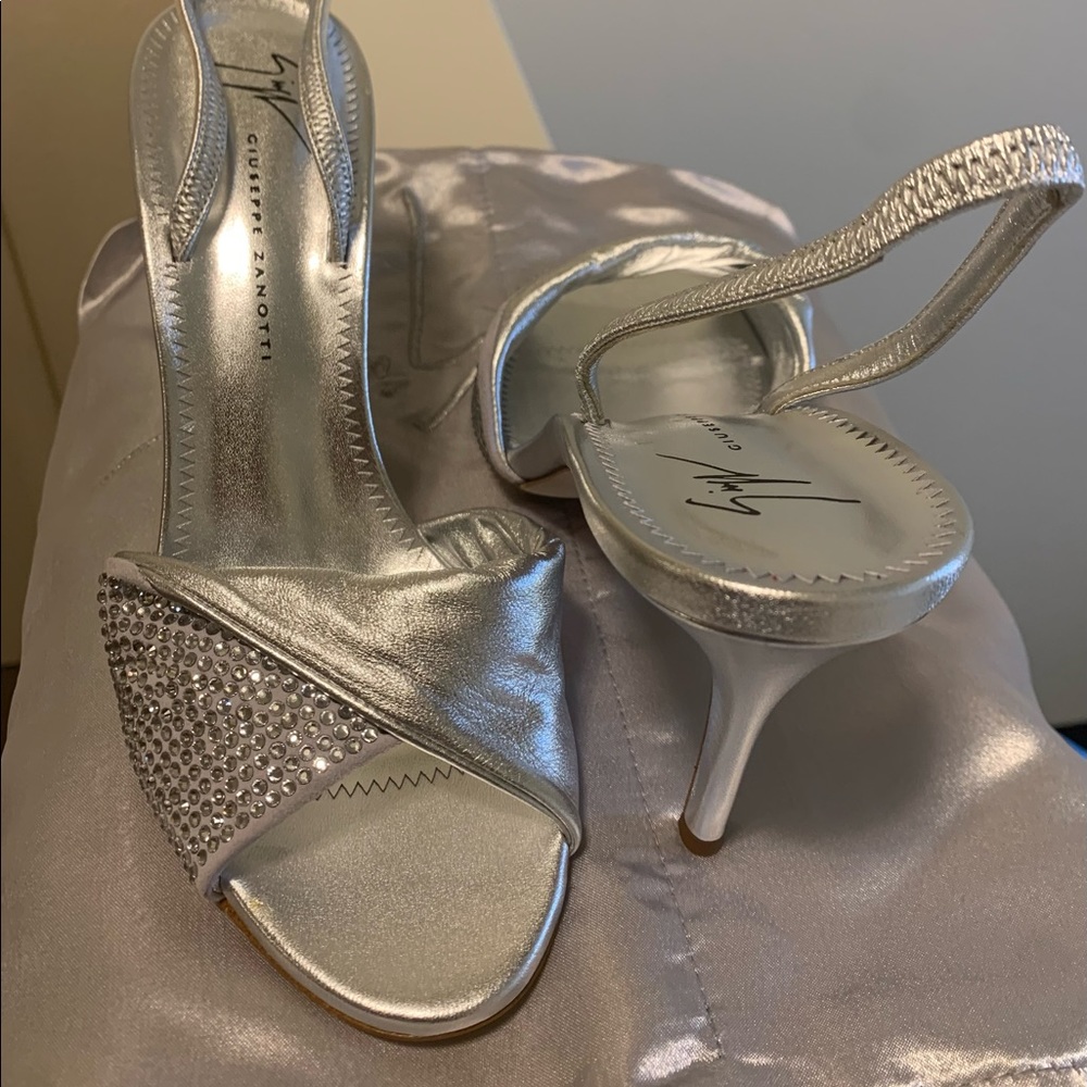Fancy sparkle Heels